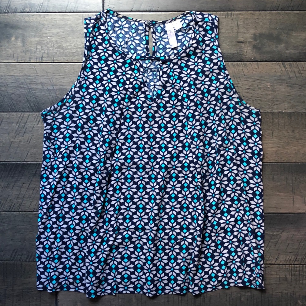 Francesca’s Blue Flowy Tank Top w/keyhole detail